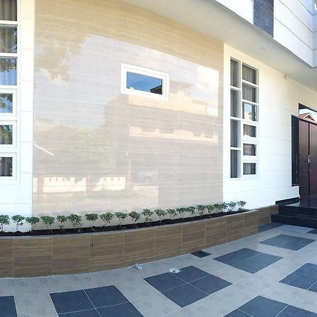 Grand Mulia Guest House Balikpapan  Esterno foto